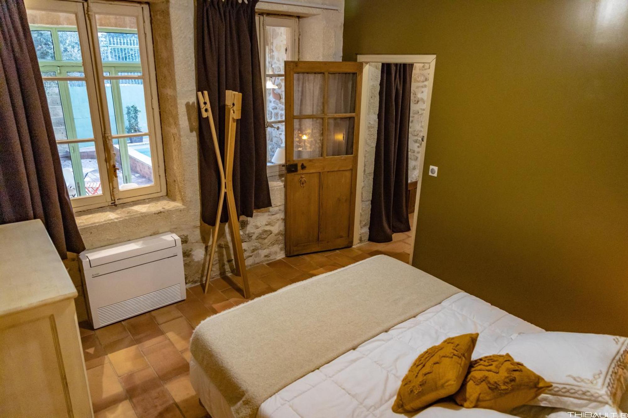 LA DEMEURE Bed&Breakfast Aubais Exterior foto